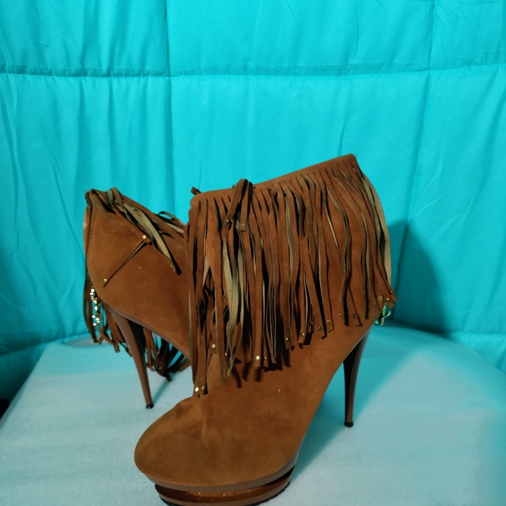 Privileged High heels
